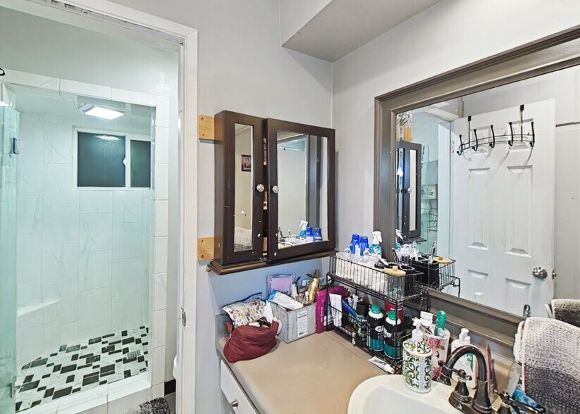 More Photos Of 7736 Sugar Dr, Huntington Beach Apartments For Sale