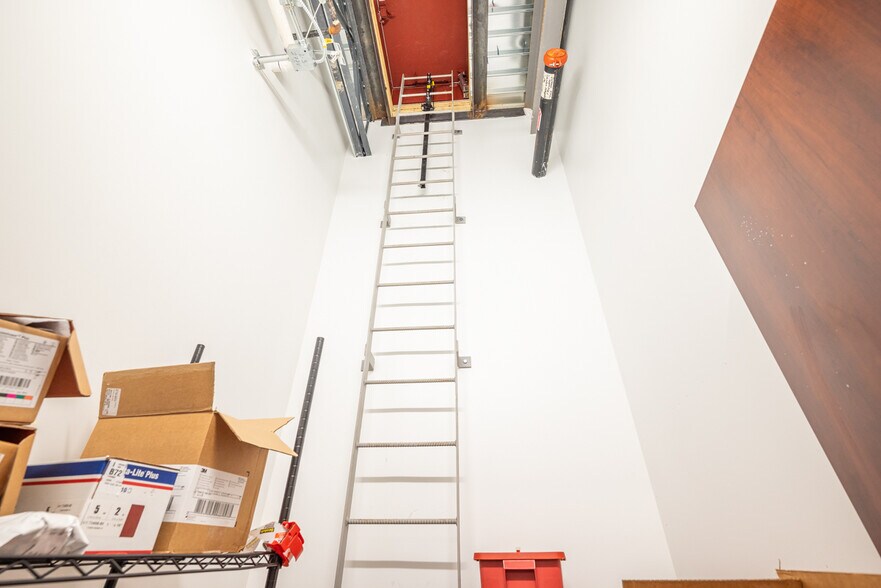 More Photos Of 225 Tomlinson Dr, Starkville Medical For Sale