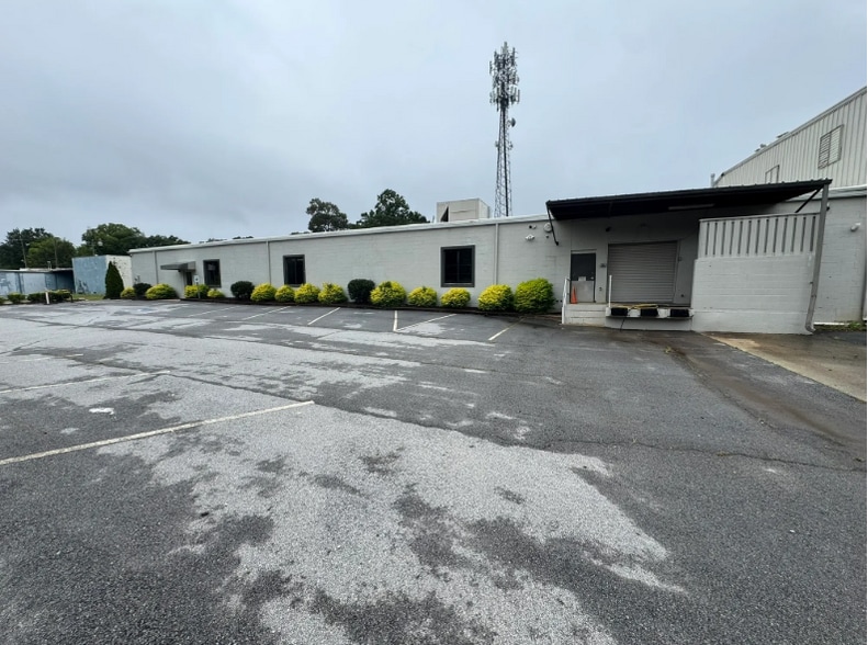 More Photos Of 215-219 Lovvorn Rd, Carrollton Warehouse For Sale