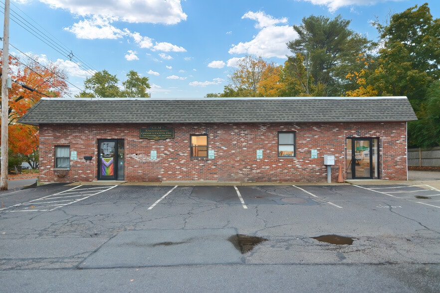 More Photos Of 19 Exchange St, Holliston Office For Lease