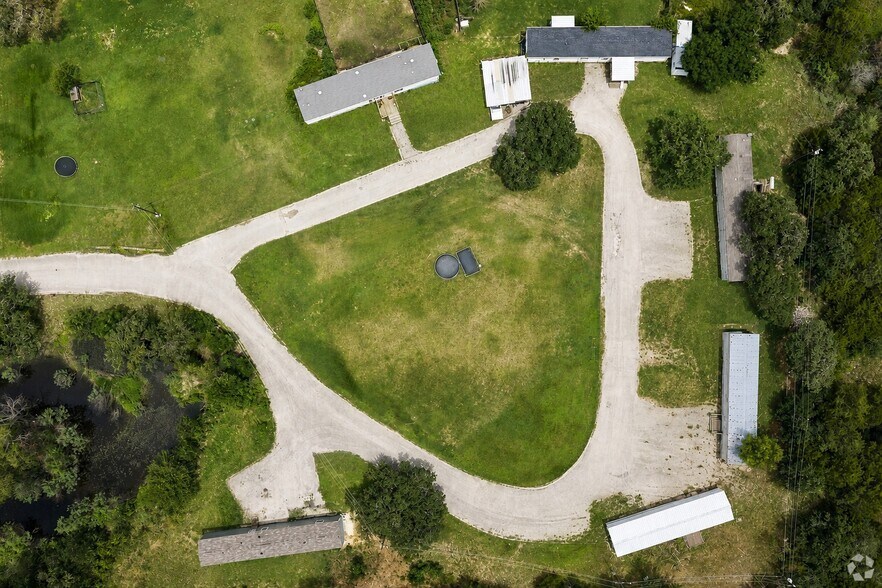 More Photos Of 1360 Highway 71 W, Bastrop Land For Lease