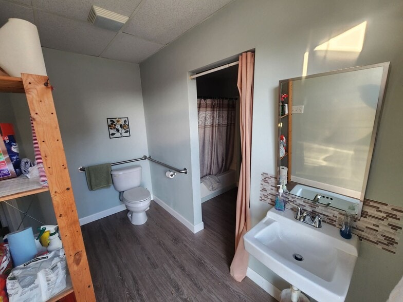 More Photos Of 1950 W Highway 98, Mary Esther Self Storage For Sale