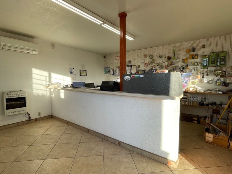 More Photos Of 700 N Gold Ave, Deming Specialty For Sale