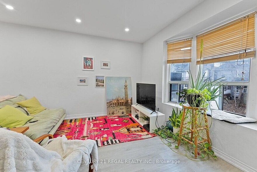 More Photos Of 1664 Queen St W, Toronto Storefront Retail Residential For Sale