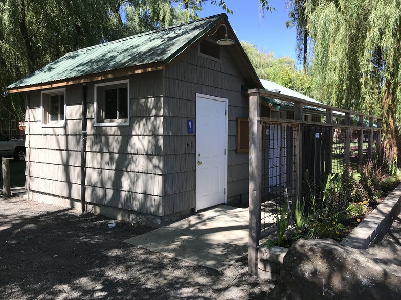 More Photos Of 18617 W Williams Lake Rd, Cheney Trailer Camper Park For Lease