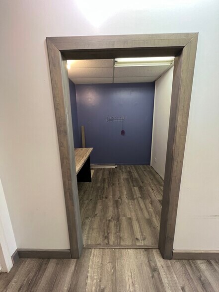 More Photos Of 6160 Rue Rodrigue, Terrebonne General Retail For Lease