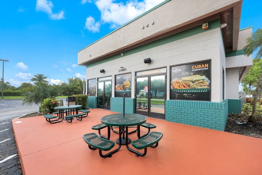 More Photos Of 10493 Stringfellow Rd, Saint James City Storefront Retail Office For Sale