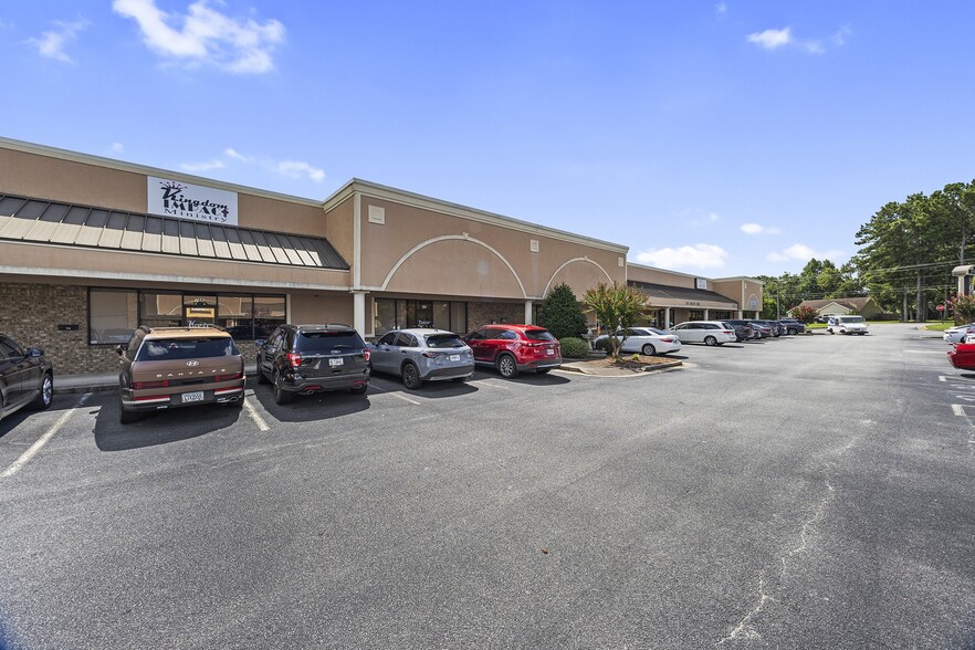 More Photos Of 225 Smithville Church Rd, Warner Robins Storefront For Sale