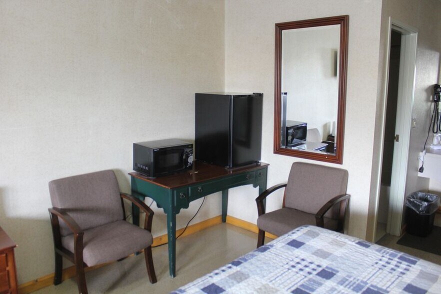 More Photos Of 339 S Highway 89, Circleville Hotel For Sale