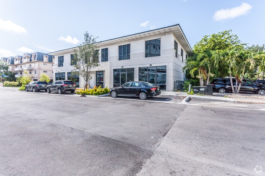 More Photos Of 7400 SW 59th Pl, Miami Office For Lease