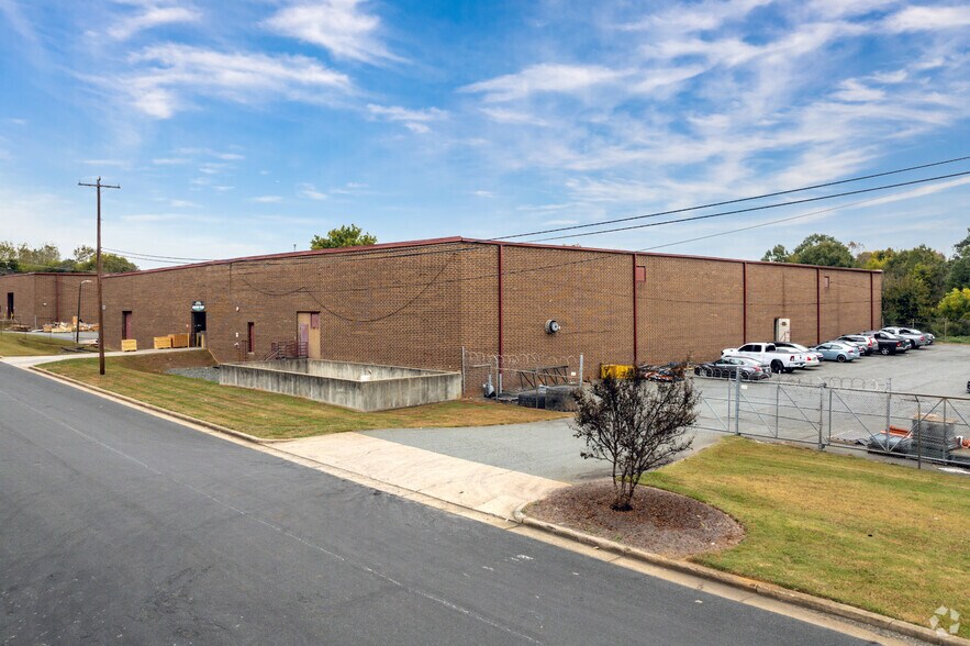 More Photos Of 3000 Planters Pl, Charlotte Unknown For Sale