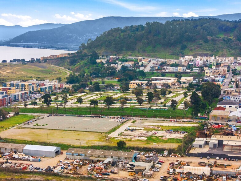 More Photos Of 1603 Revere Ave, San Francisco Apartments For Sale