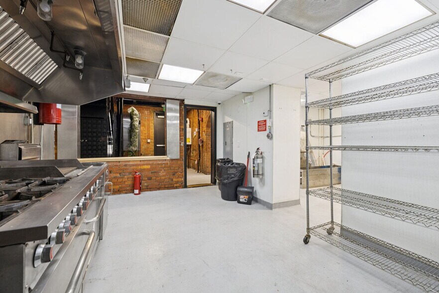 More Photos Of 108 Bridge St, Franklin Storefront For Sale