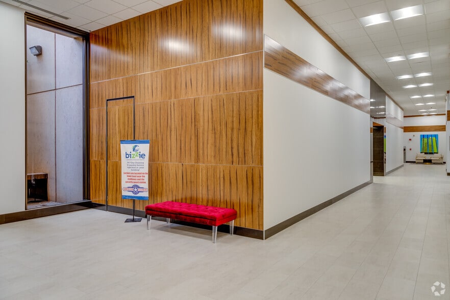 More Photos Of 201 Robert S Kerr Ave, Oklahoma City Office For Lease