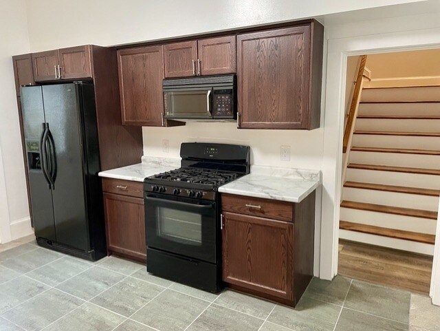 More Photos Of 208 S Elm St, Three Oaks Storefront For Sale
