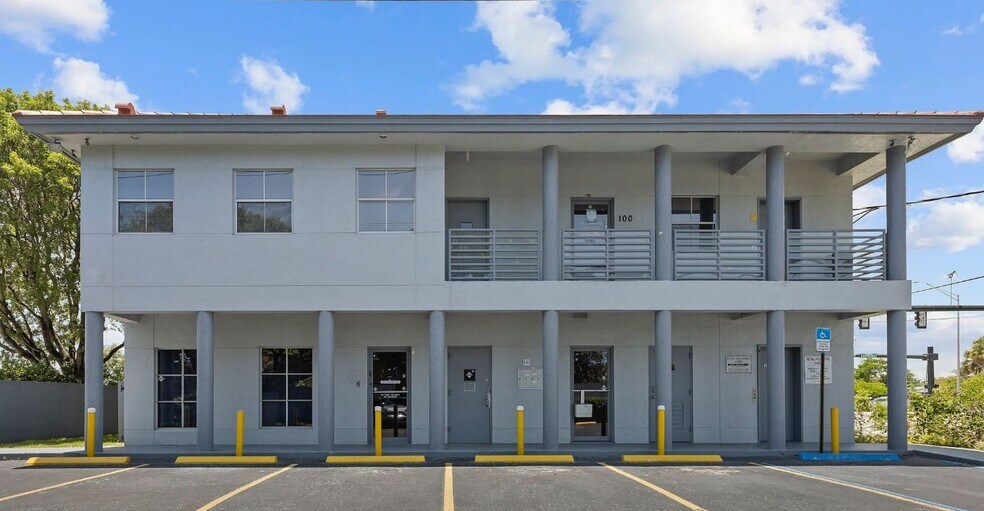 Primary Photo Of 100 E Commercial Blvd, Fort Lauderdale Storefront Retail Office For Lease