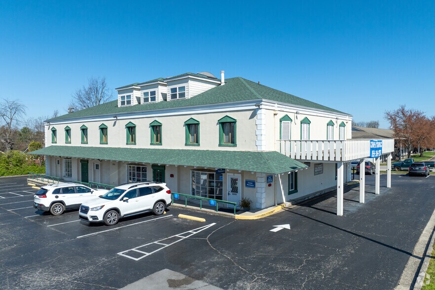 Primary Photo Of 1701 Alexandria Dr, Lexington General Retail For Lease