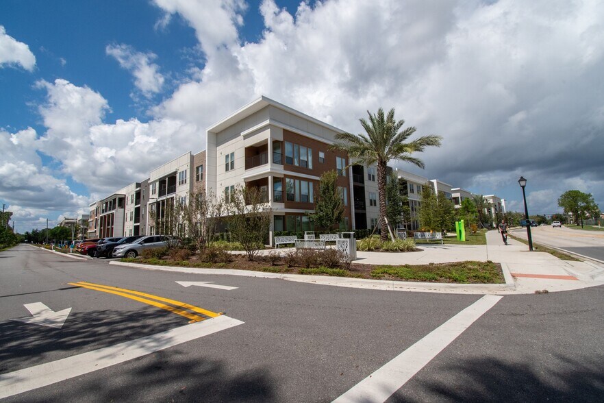 More Photos Of 234 E Mitchell Hammock Rd, Oviedo Apartments For Lease