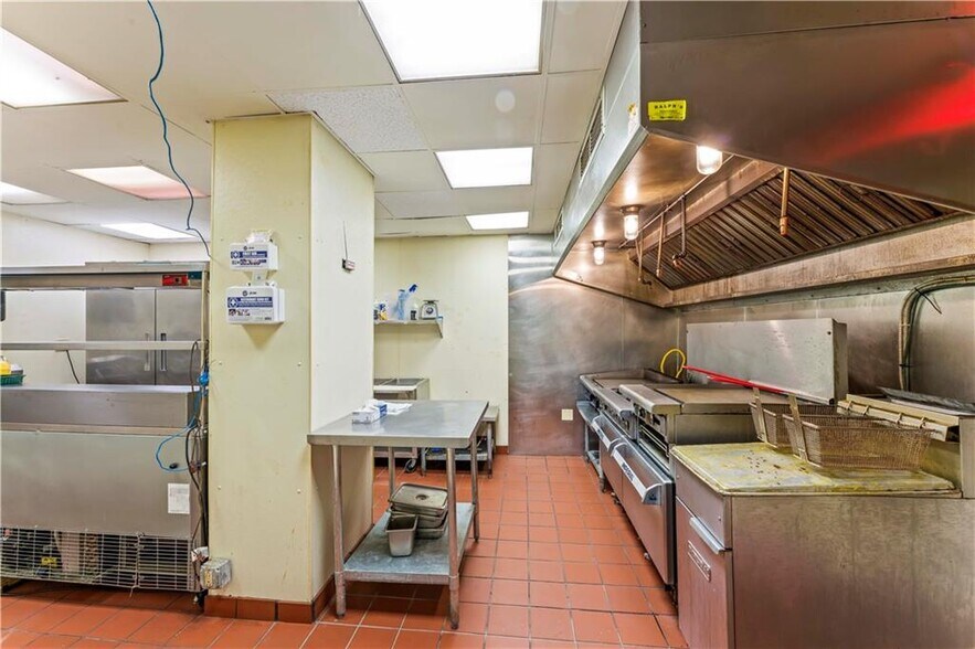 More Photos Of 2512 E Carson St, Pittsburgh Bar For Sale