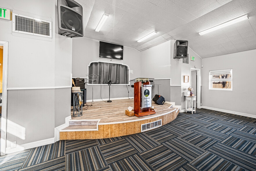 More Photos Of 1021 W 11th St, Pueblo Specialty For Sale