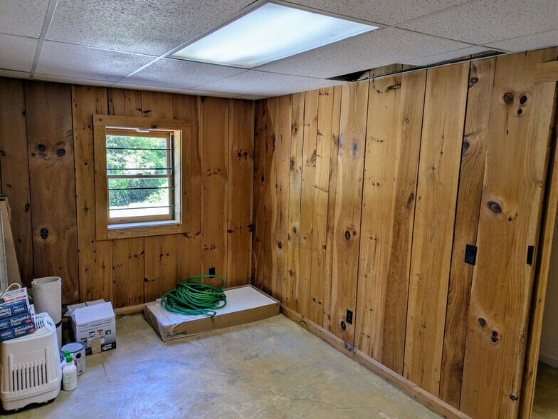 More Photos Of 1001 Greenville Hwy, Hendersonville Medical For Sale