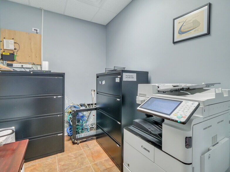 More Photos Of 1453 W Oglethorpe Hwy, Hinesville Office Residential For Lease