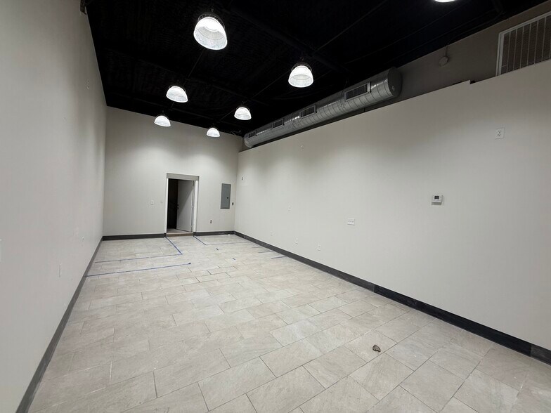 Primary Photo Of 19805 Shady Ln, San Antonio General Retail For Lease