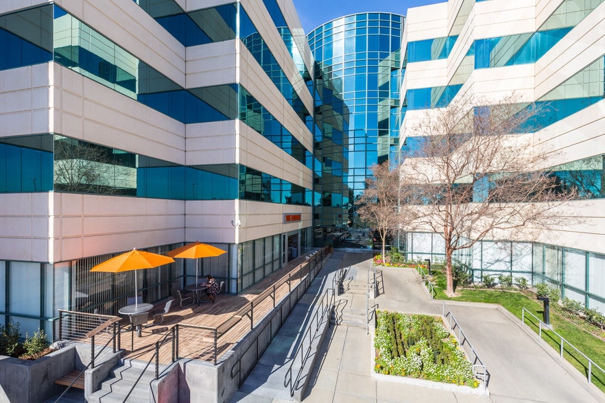 More Photos Of 2180 Harvard St, Sacramento Office For Lease