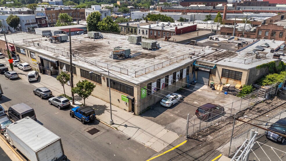 More Photos Of 59-48 55th St, Maspeth Manufacturing For Sale