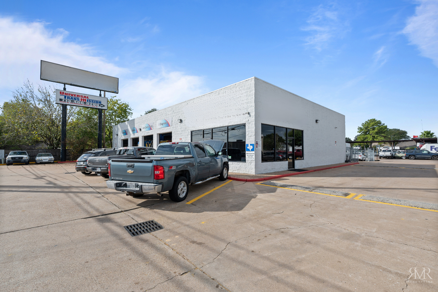 Primary Photo Of 6259 N Eldridge Pky, Houston Auto Repair For Sale