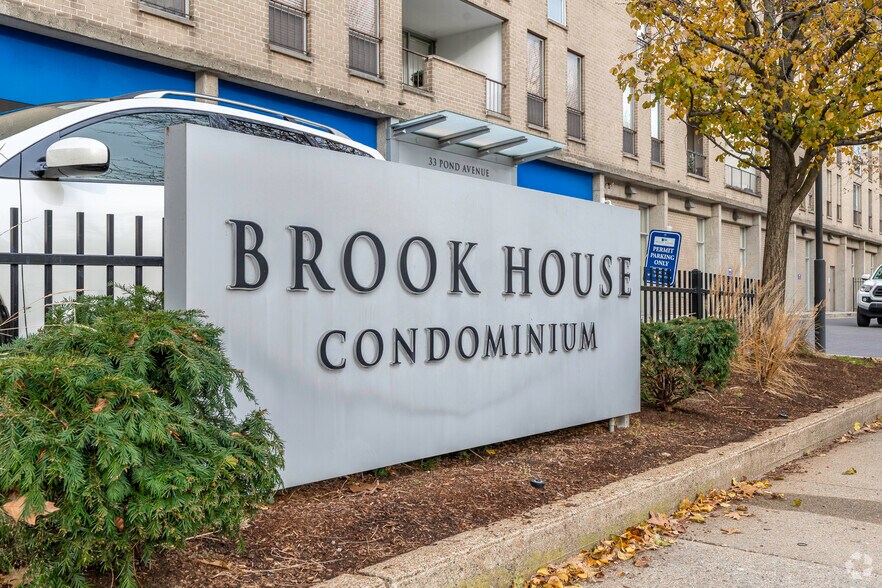 More Photos Of 77 Pond Ave, Brookline Apartments For Lease