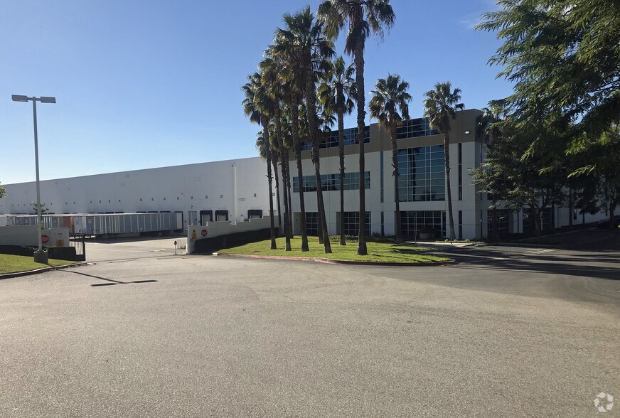 Primary Photo Of 13397 Marlay Ave, Fontana Distribution For Lease