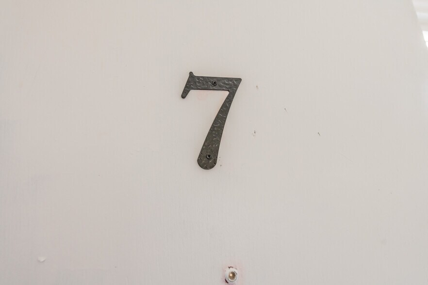 More Photos Of 403 W Hollywood Ave, San Antonio Apartments For Sale