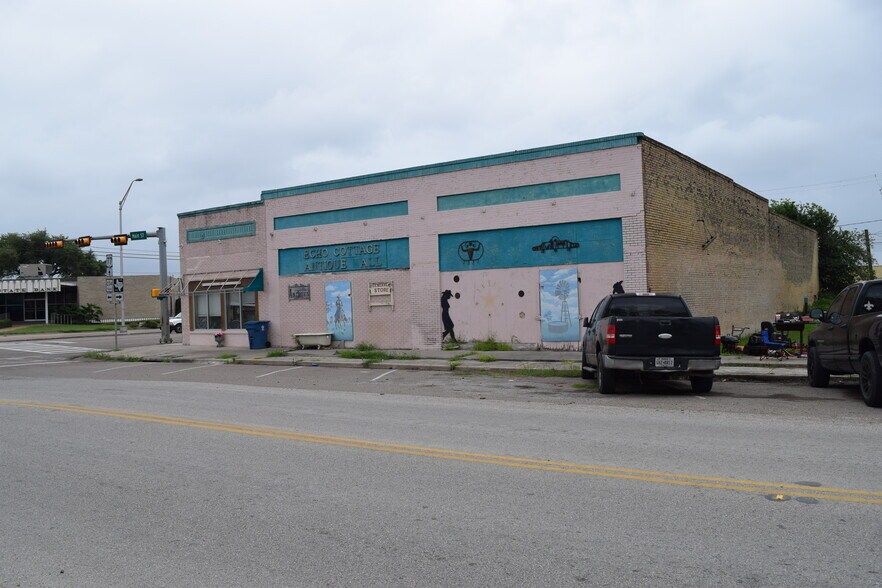 Primary Photo Of 100 Main St, Odem Freestanding For Sale