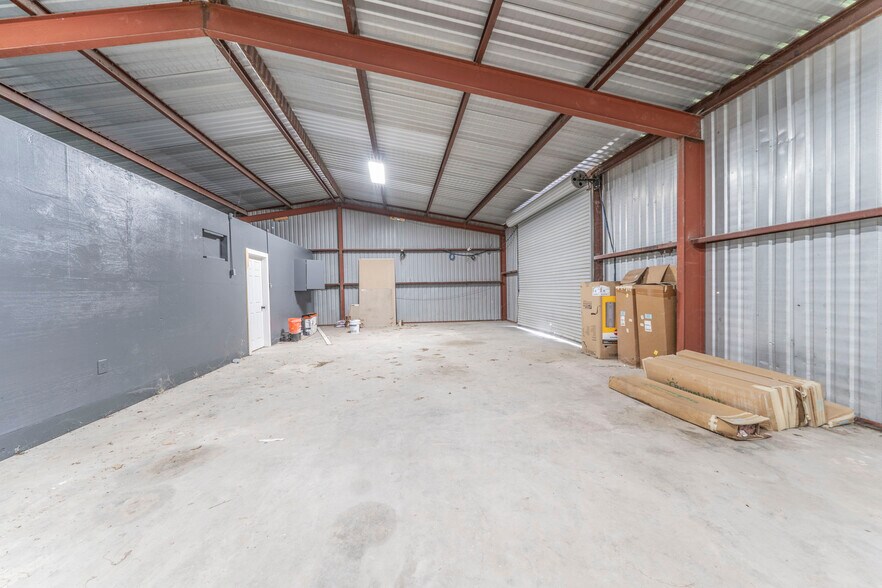 More Photos Of 4139 Burleson Blvd, Alvarado Warehouse For Sale