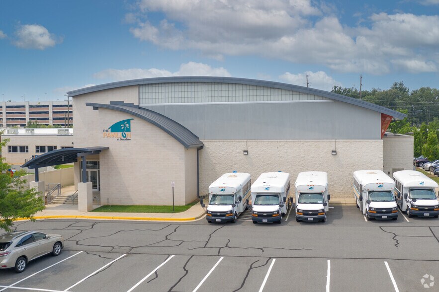 More Photos Of 43635 Greenway Corporate Dr, Ashburn Schools For Lease