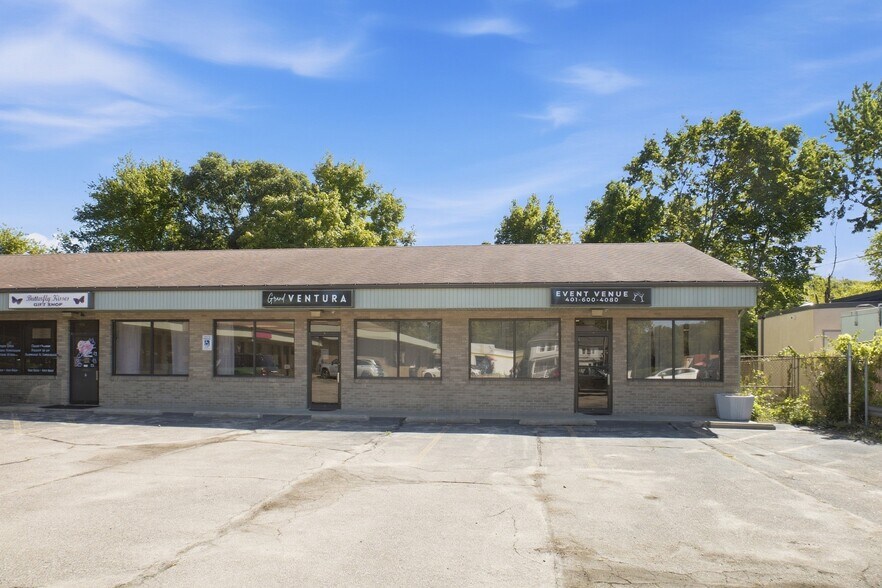 More Photos Of 53 Providence St, West Warwick Restaurant For Sale