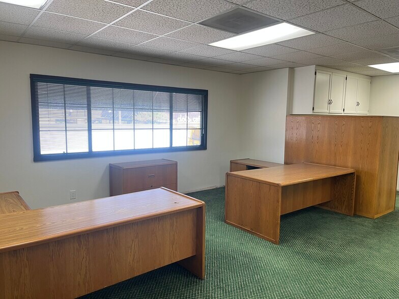 More Photos Of 3814 Colorado Blvd, Pasadena Loft Creative Space For Lease