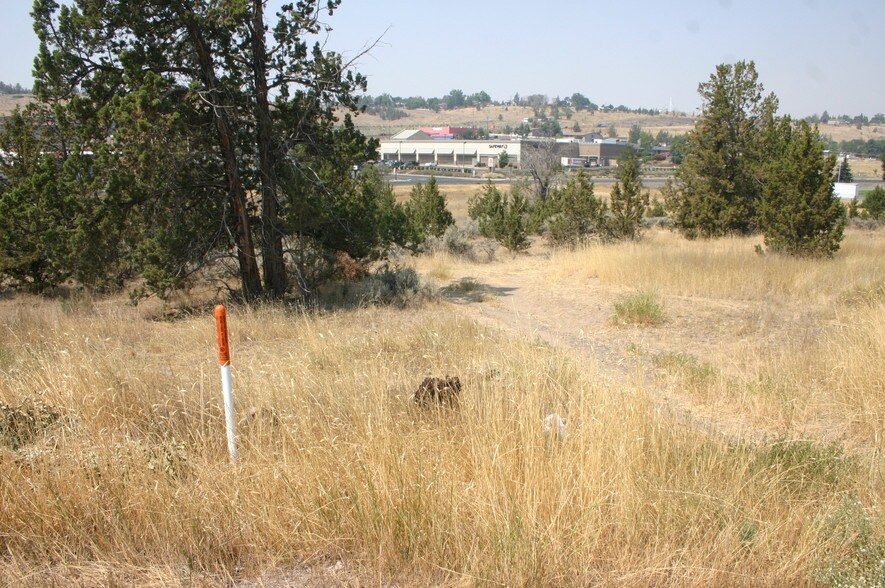 More Photos Of North Highway 97, Madras Land For Sale