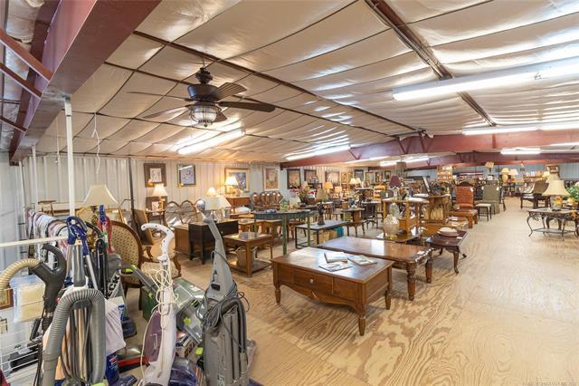 More Photos Of 1631 US HWY 69 Hwy, Mcalester Storefront Retail Office For Sale