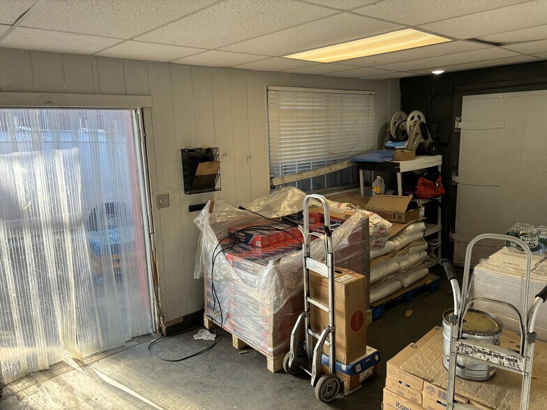 More Photos Of 2010 8th St, North Bergen Refrigeration Cold Storage For Lease