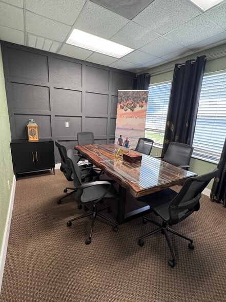 More Photos Of 412-414 Madrid Blvd, Punta Gorda Office For Lease