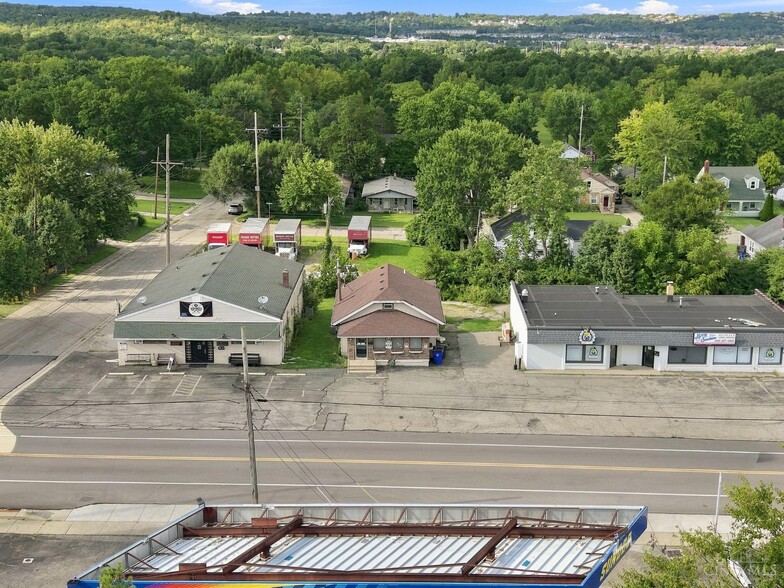 More Photos Of 1077 Millville Ave, Hamilton Freestanding For Sale