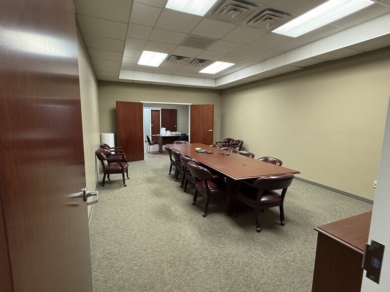 More Photos Of 1037 Freeman Rd, Broussard Warehouse For Lease