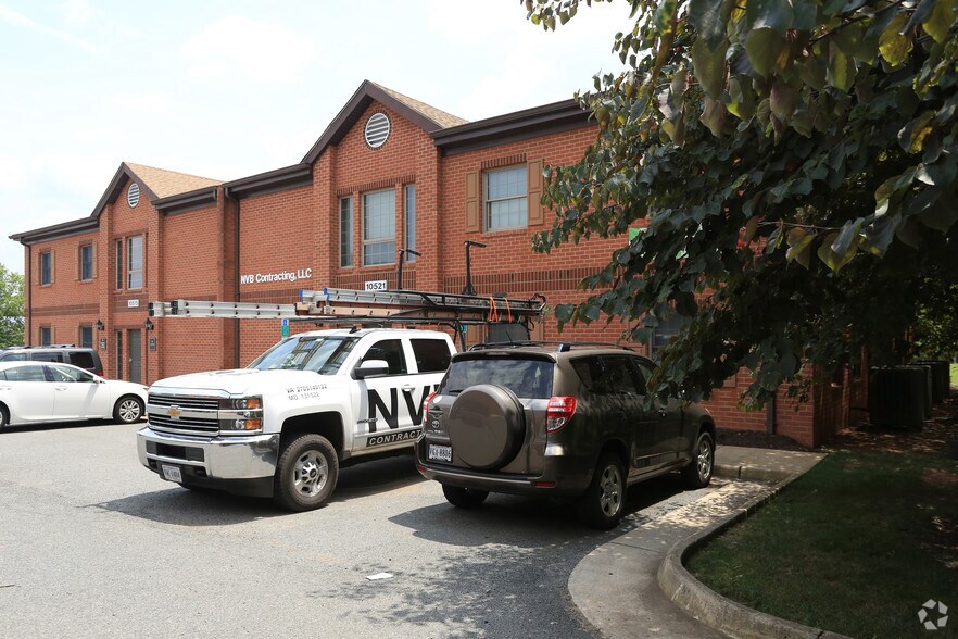 More Photos Of 10515-10535 Crestwood Dr, Manassas Medical For Lease