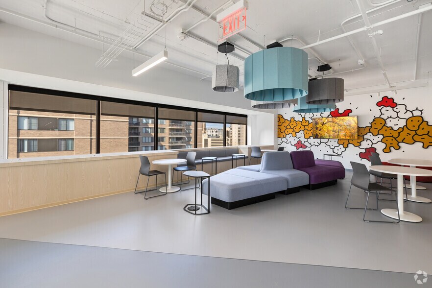 More Photos Of 1550 Crystal Dr, Arlington Office For Lease