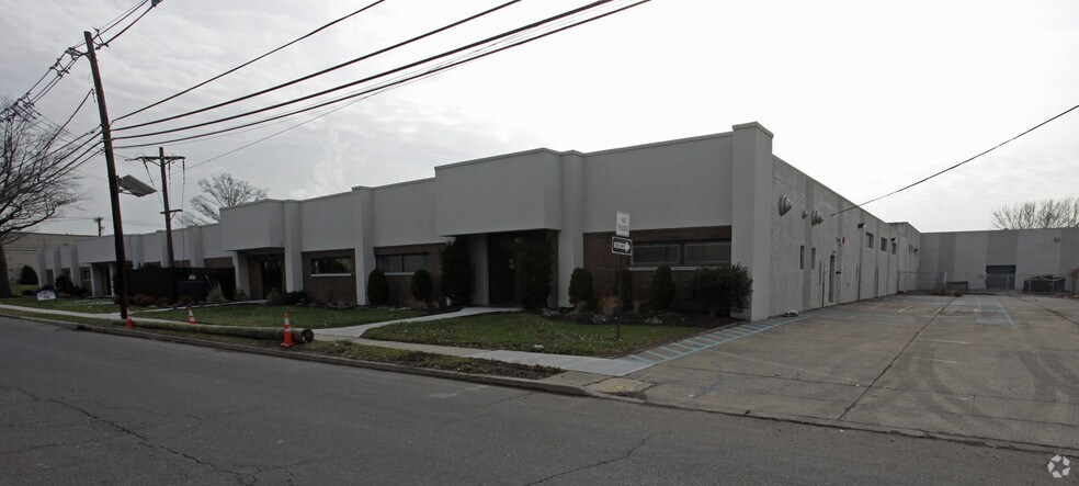 More Photos Of 101 Industrial Ave, Little Ferry Warehouse For Lease