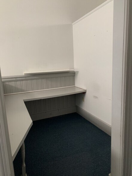 More Photos Of 24 Jonathan St, Hagerstown Office For Lease