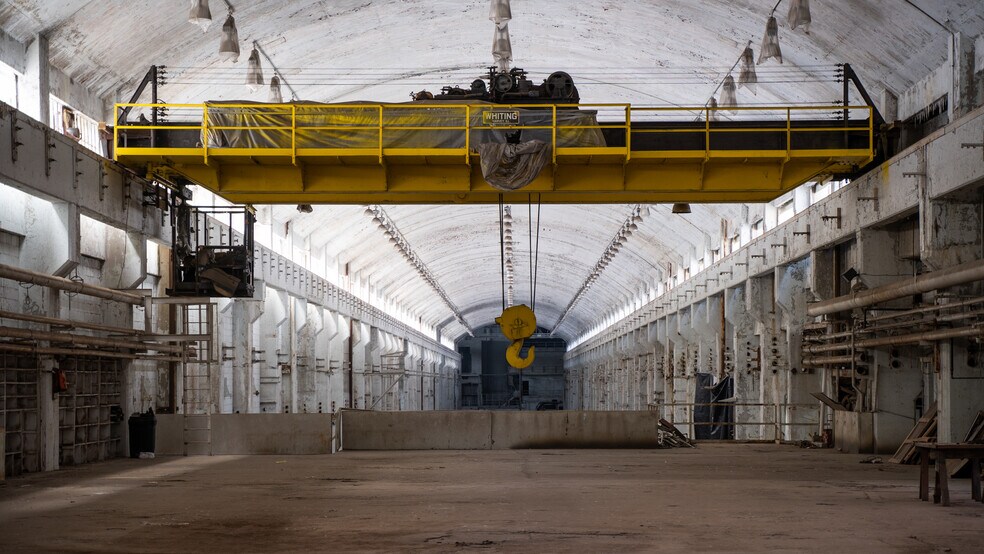 More Photos Of 469 N Sharpsville Ave, Sharon Industrial For Sale