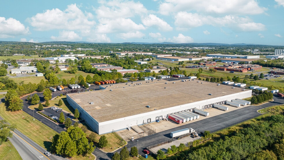 More Photos Of 255 Fort Collier Rd, Winchester Warehouse For Lease